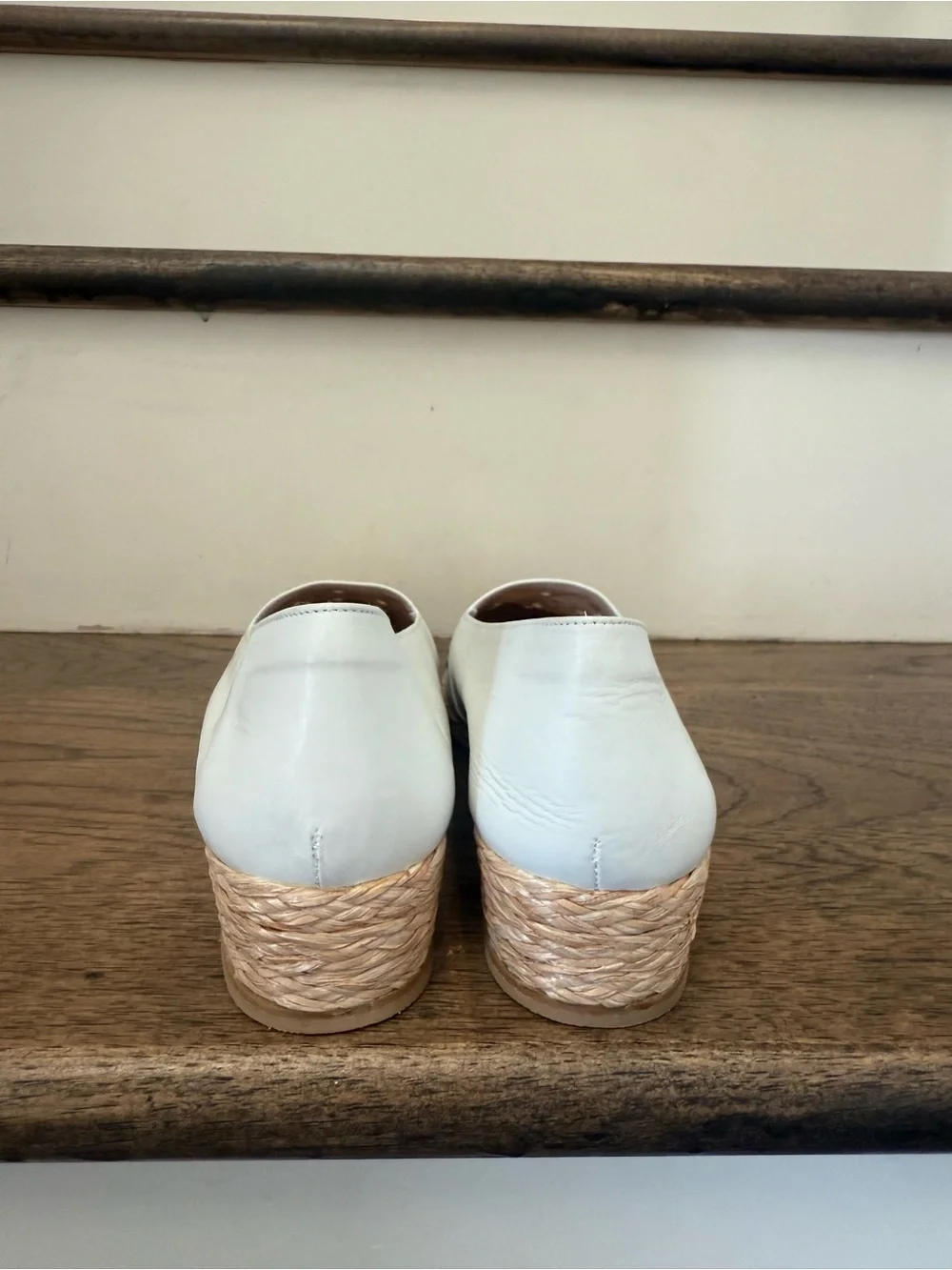Stuart Weitzman Vintage White Studded Leather Slip On Espadrilles 6.5 M
